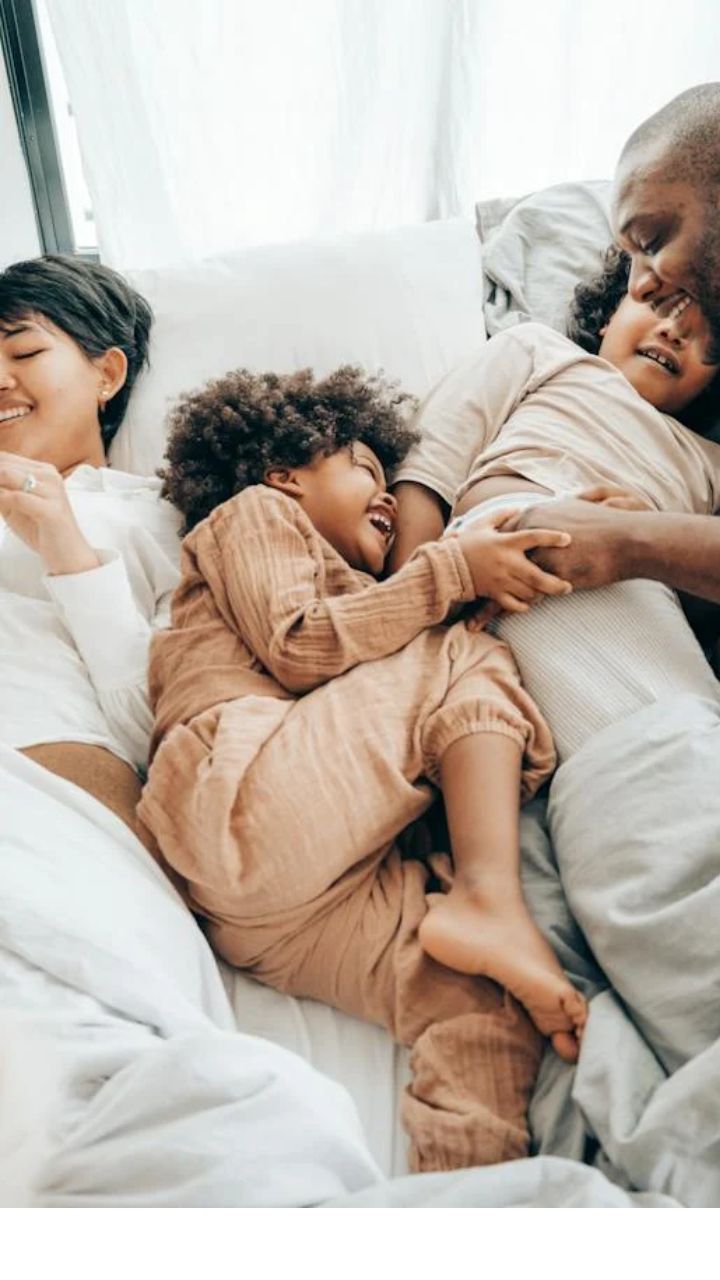 வீட்டில் நெகட்டிவிட்டியை விரட்டி பாசிட்டிவிட்டியை வரவழைக்க வாஸ்து டிப்ஸ்!