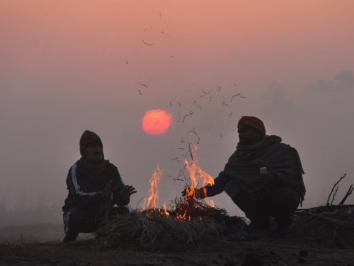 Maharashtra Weather Cold Weather in Maharashtra till christmas marathi news Maharashtra Weather : मुंबई, पुण्यासह राज्यात गारठा वाढला, नाताळनंतर थंडी आणखी वाढणार