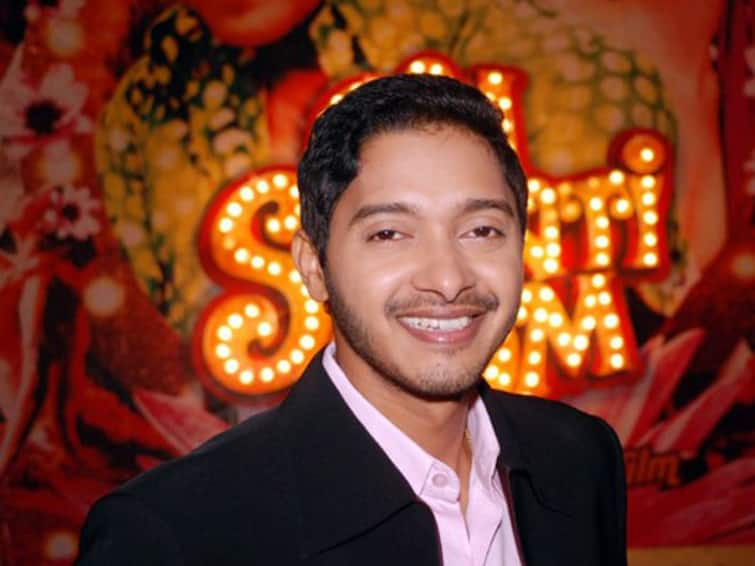 Shreyas Talpade Bollywood Marathi Actor Shreyas Talpade Know Actor Net Worth luxury Car Collection lifestyle Mumbai Home Success Story Know details Bollywood Entertainment Latest Update Shreyas Talpade : एकेकाळी होती पोट भरण्याची चिंता; पण आज एका सिनेमासाठी श्रेयस घेतोय एवढे पैसे; कसं बदललं आयुष्य