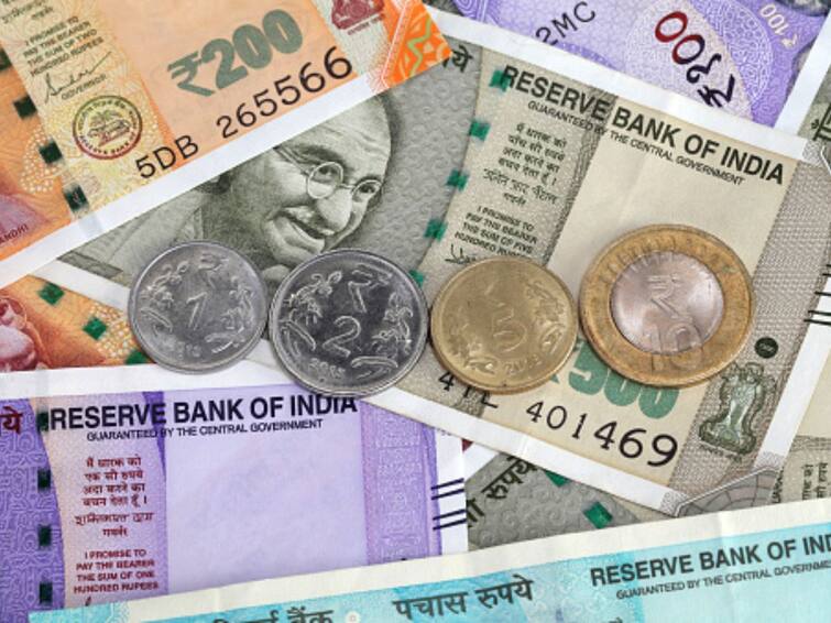unclaimed deposits in banks 28 percent increase to 42 thousand crore rbi udgam web portal marathi news Bank Unclaimed Deposits : बँकांच्या कुणीही दावा न केलेल्या ठेवींमध्ये 28 टक्क्यांनी वाढ, वारस न आल्याने 'इतके' हजारो कोटी बँकांमध्ये पडून