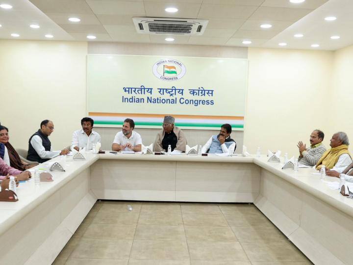 Congress ahead of 2024 election key role for Sachin Pilot Priyanka Gandhi replaced Congress Poll Committee: 2024 தேர்தல் இலக்கு,  நிர்வாகிகளை கலைத்து போட்ட காங்கிரஸ் - பிரியங்கா காந்தி விடுவிப்பு