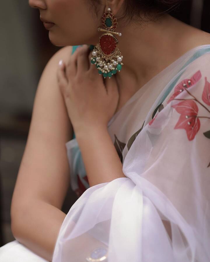 'అక్షర' అనే ఒక లేడీ ఓరియెంటెడ్ సినిమాలో కూడా నందితా శ్వేత నటించింది. ఎక్కువగా దయ్యం రిలేటెడ్ పాత్రలు చేసే నందిత పలు లేడీ ఓరియెంటెడ్ మూవీస్ లో నటించింది