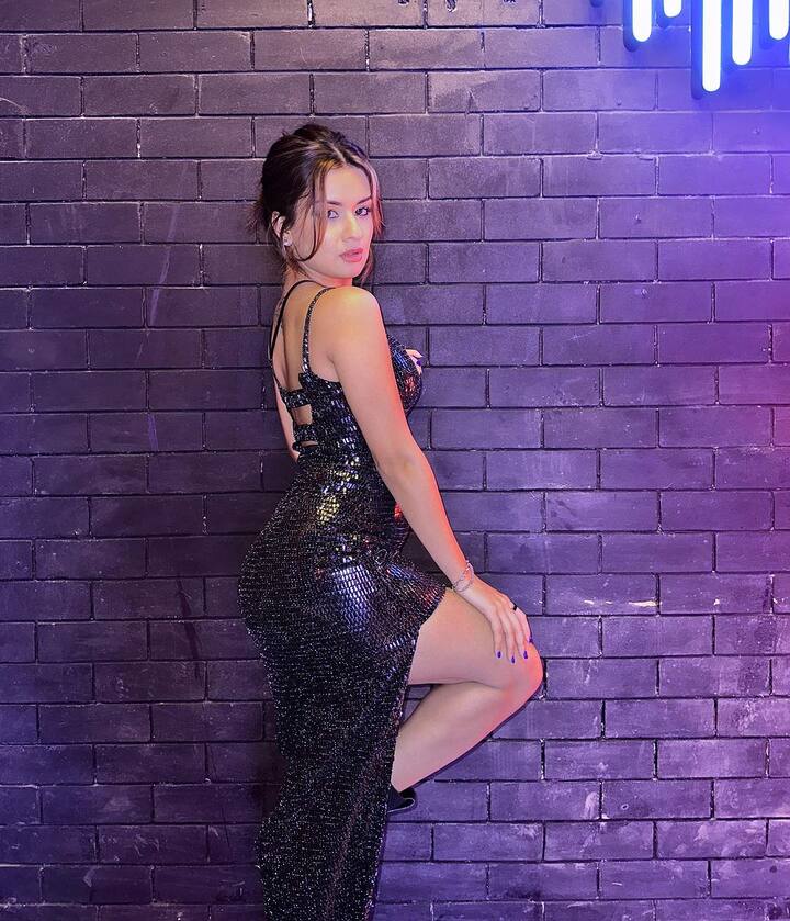 હાલમાં જ એક્ટ્રેસની કેટલીક તસવીરો સોશિયલ મીડિયા પર વાયરલ થઈ રહી છે.