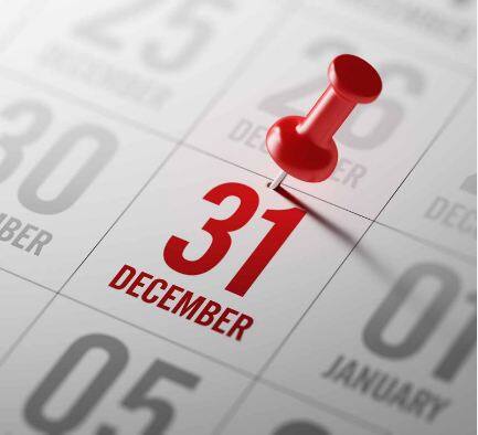 ਸਾਲ 2023 ਦੇ ਆਖਰੀ ਮਹੀਨੇ ਦੇ 16 ਦਿਨ ਬੀਤ ਚੁੱਕੇ ਹਨ। ਇਹ ਮਹੀਨਾ ਕੁਝ ਵਿੱਤੀ ਮਾਮਲਿਆਂ ਨੂੰ ਨਿਪਟਾਉਣ ਲਈ ਵੀ ਆਖਰੀ ਮਹੀਨਾ ਹੈ। ਕਈ ਕੰਮਾਂ ਦੀ ਸਮਾਂ ਸੀਮਾ 31 ਦਸੰਬਰ ਨੂੰ ਖਤਮ ਹੋ ਰਹੀ ਹੈ। ਇਹਨਾਂ ਵਿੱਚ ਕਈ ਮਹੱਤਵਪੂਰਨ ਚੀਜ਼ਾਂ ਸ਼ਾਮਲ ਹਨ ਜਿਵੇਂ ਕਿ ਮਿਉਚੁਅਲ ਫੰਡ ਅਤੇ ਡੀਮੈਟ ਵਿੱਚ ਨਾਮਜ਼ਦ ਵਿਅਕਤੀ ਨੂੰ ਜੋੜਨਾ, ਐਸਬੀਆਈ ਅਮ੍ਰਿਤ ਕਲਸ਼ ਵਿੱਚ ਨਿਵੇਸ਼ ਕਰਨ ਦੀ ਆਖਰੀ ਮਿਤੀ ਅਤੇ ਬੈਂਕ ਲਾਕਰ ਸਮਝੌਤੇ ਦੀ ਆਖਰੀ ਮਿਤੀ। ਆਓ ਜਾਣਦੇ ਹਾਂ ਅਜਿਹੇ 5 ਮਹੱਤਵਪੂਰਨ ਕੰਮਾਂ ਬਾਰੇ ਜਿਨ੍ਹਾਂ ਨੂੰ 31 ਦਸੰਬਰ ਤੱਕ ਪੂਰਾ ਕਰਨ ਦੀ ਲੋੜ ਹੈ।