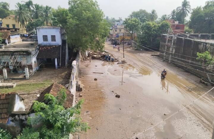 மெல்ல மெல்ல இயல்பு நிலைக்கு திரும்பி வரும் ஸ்ரீவைகுண்டம்..