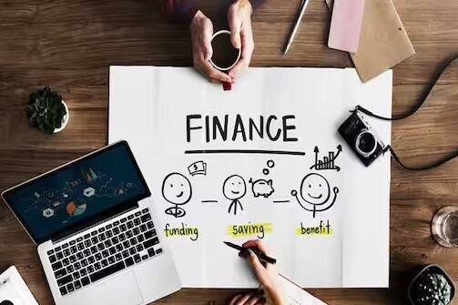 નવા વર્ષની શરૂઆત સાથે લોકો નવા સંકલ્પો લે છે. જો તમે 2024 માં પૈસા બચાવીને તમારું ભવિષ્ય સુરક્ષિત કરવા માંગો છો, તો પાંચ બાબતો ધ્યાનમાં રાખવી ખૂબ જ મહત્વપૂર્ણ છે.