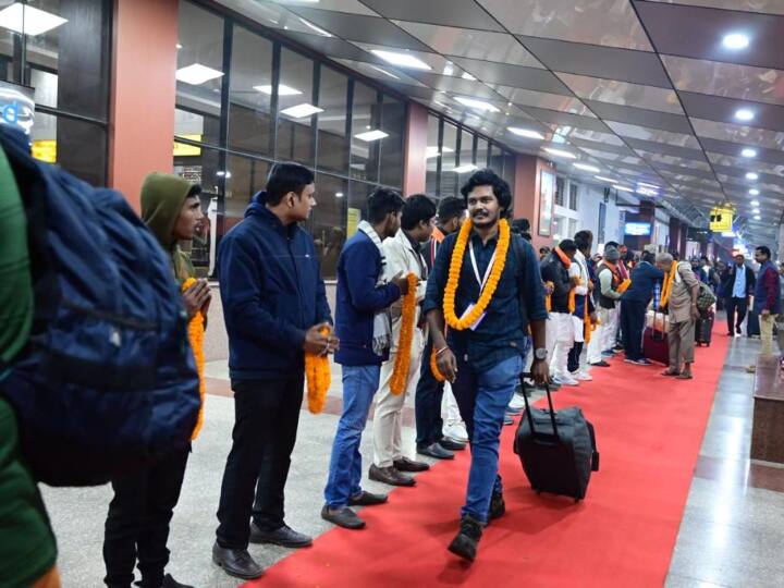 वाराणसी में काशी तमिल संगमम द्वितीय संस्करण का आगाज हो चुका है और इसको लेकर लोगों में काफी उत्साह है.