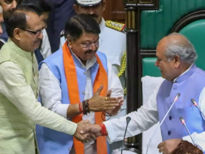 MP Vidhan Sabha Session Shivraj Singh Chouhan praised Assembly Speaker Narendra Singh Tomar MP Vidhan Sabha Speaker: विधानसभा स्पीकर नरेंद्र सिंह तोमर को लेकर शिवराज बोले- 'चाहे पक्ष हो या विपक्ष ...'