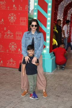 Jio World Christmas Party Pics: બાળકોની પાર્ટીમાં કુલ લુકમાં પહોંચી મીરા રાજપૂત, મિની સ્કર્ટમાં ક્યૂટ લાગી અક્ષયની લાડલી, જુઓ તસવીરો