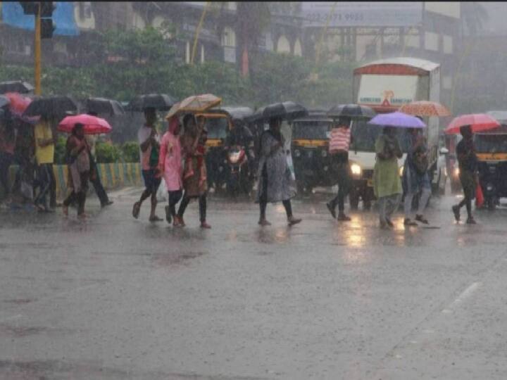 The Meteorological Department has predicted that Tamil Nadu will receive moderate rain till the 26th. TN Rain Alert: 26 ஆம் தேதி வரை மழை நீடிக்கும்! வானிலை சொல்லும் தகவல் என்ன? இதுதான் லேட்டஸ்ட் அப்டேட்!