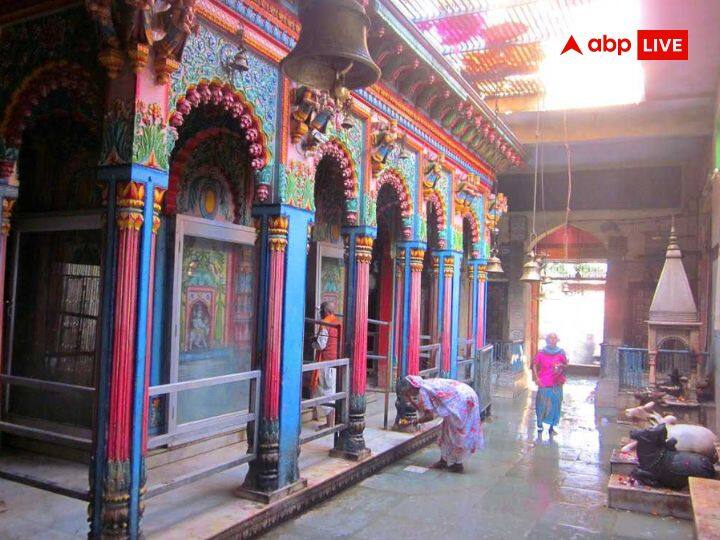 नागेश्वर नाथ: अयोध्या में ही नागेश्वर नाथ का प्राचीन मंदिर भी है. यह मंदिर विक्रमादित्य के काल से पहले से यहां है. अयोध्या में यह एकमात्र ऐसा मंदिर है, जहां शिवरात्रि का पर्व मनाया जाता है.