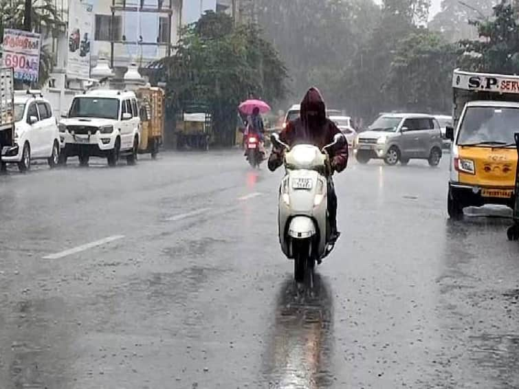 According to the Meteorological Department, light rain is likely to occur in 6 districts in Tamil Nadu in the next 3 hours. TN Rain Alert: மாலை 7 மணிவரை 6 மாவட்டங்களில் மழைக்கு வாய்ப்பு.. எந்தெந்த பகுதிகளில்?