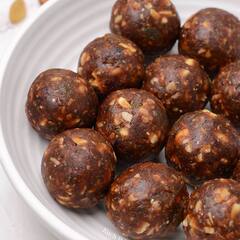 ਸਰਦੀਆਂ ’ਚ ਰੋਜ਼ਾਨਾ ਖਾਓ ਖਜ਼ੁਰ ਦੇ ਲੱਡੂ, ਮਿਲਣਗੇ ਜ਼ਬਰਦਸਤ ਫਾਇਦੇ