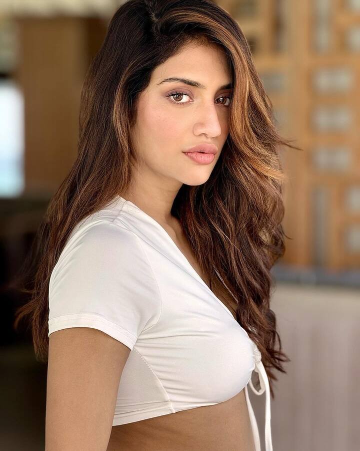 Nussrat Jahan Photo: બંગાળી ફિલ્મ અભિનેત્રી અને TMC સાંસદ નુસરત જહાં દેશની સૌથી બોલ્ડ સેલિબ્રિટીઓમાંની એક છે. તેણી તેની બોલ્ડનેસ માટે પણ જાણીતી છે.