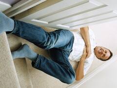 Symptoms of Heart Attack :सावधान! 'ही' लक्षणे दिसत आहेत? तर हृदयविकाराचा झटका येऊ शकतो!