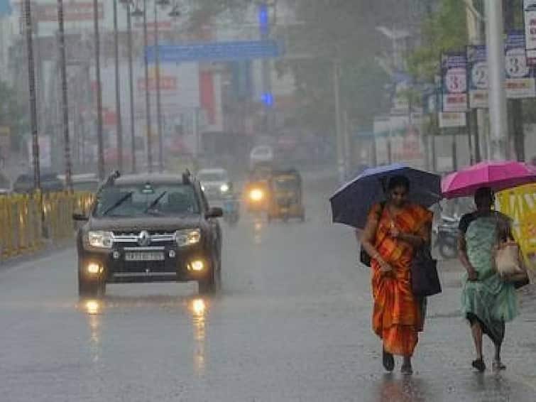 Tamil Nadu Meteorological Department said light rain is likely to occur in 12 districts in the next 2 hours TN Rain Alert: அடுத்த 2 மணிநேரம்! 12 மாவட்டங்களில் மழைக்கு வாய்ப்பு - எந்தெந்த பகுதிகளில்?