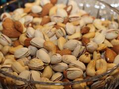 Benefits of Dry Fruit : सुक्या मेव्याचा हलवा खाण्याचे आश्चर्यकारक फायदे!