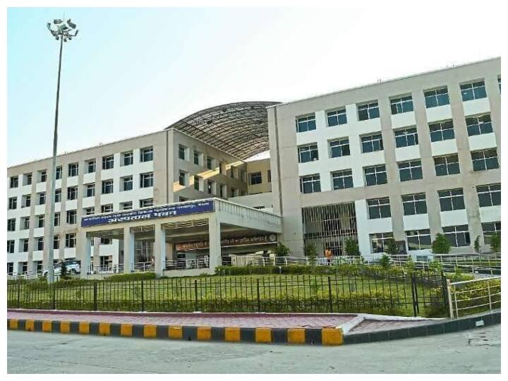 Chhattisgarh News Bastar alert regarding new variant of Corona virus Health Department issued guidelines ann Chhattisgarh News: कोरोना के नए वैरिएंट को लेकर बस्तर अलर्ट, स्वास्थ्य विभाग ने जारी की गाइडलाइन