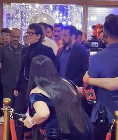 Pics: आनंद पंडित के बर्थडे बैश में Salman Khan ने स्टाइल में मारी एंट्री, साथ दिखे साजिद नाडियाडवाला