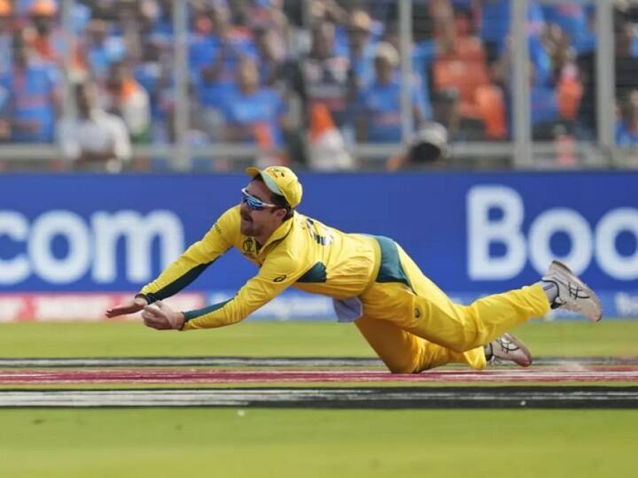 आपको बता दें कि रोहित शर्मा के आउट नहीं होने और ट्रेविस हेड से कैच छूटने के सारे दावे गलत हैं. इस कैच का वास्तविक वीडियो देखने पर हर किसी को यह साफ हो जाएगा. ट्रेविस हेड बड़े स्पष्ट तौर पर यह कैच लपका था.