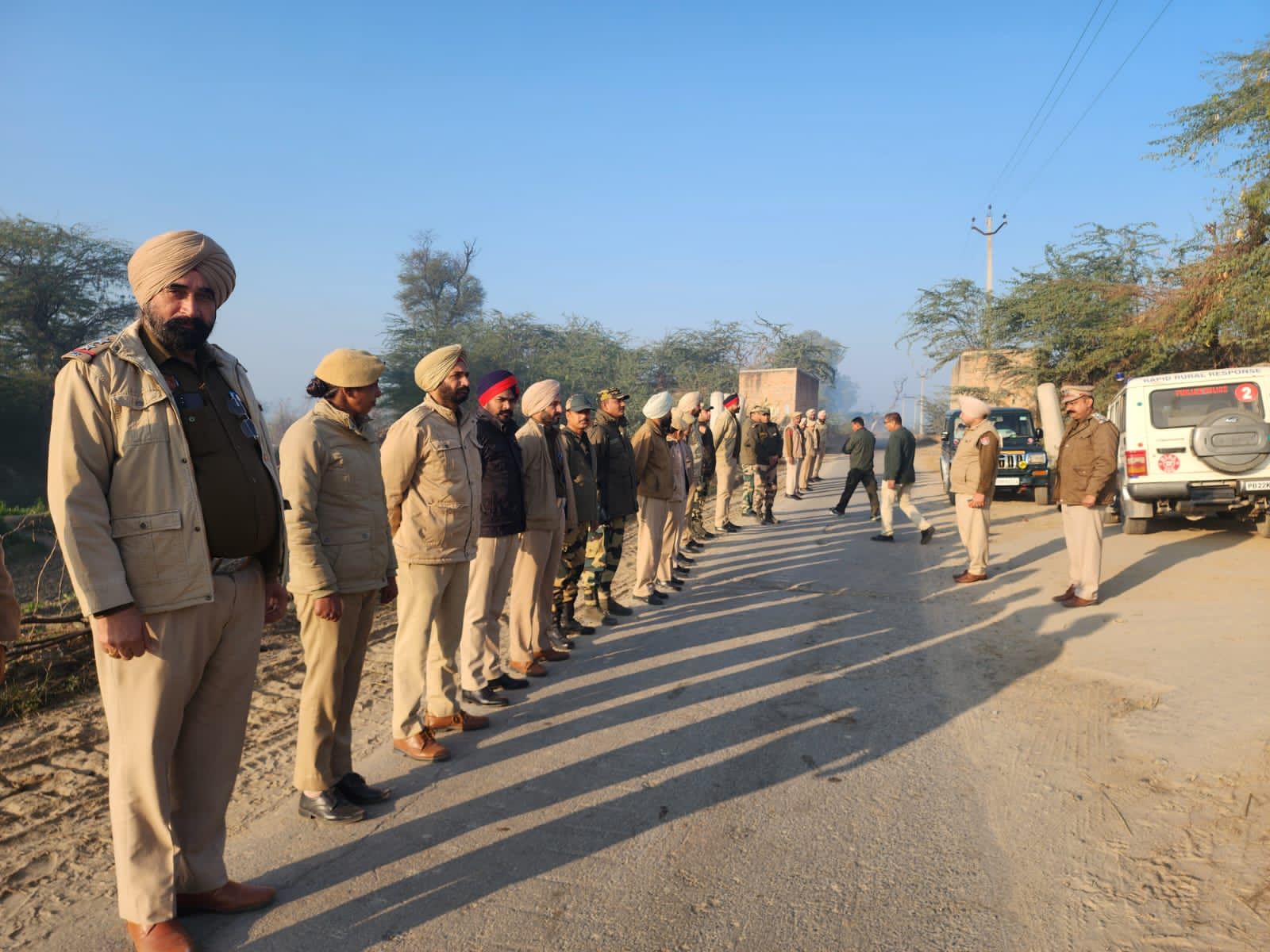 Joint Search Operation: BSF ਤੇ ਪੰਜਾਬ ਪੁਲਿਸ ਦੇ ਜਵਾਨਾਂ ਦਾ ਸਰਹੱਦੀ ਇਲਾਕੇ 'ਚ ਸਰਚ ਆਪ੍ਰੇਸ਼ਨ, ਫਾਜ਼ਿਲਕਾ ਦਾ ਇਲਾਕਾ ਫੌਜ ਨਾਲ ਭਰਿਆ