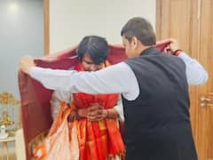 Dhirendra Krishna Shastri: डिप्टी CM देवेंद्र फडणवीस ने धीरेंद्र कृष्ण शास्त्री से की मुलाकात, भेंट की भगवान राम की मूर्ति, देखें तस्वीरें