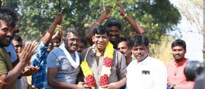 இதனைத்தொடர்ந்து இயக்குநர் மாரி செல்வராஜின் சொந்த ஊரான திருநெல்வேலி மாவட்டத்தில் பாதிக்கப்பட்ட மக்களுக்கு தமிழ் நாடு அமைச்சர் உதயநிதி ஸ்டாலின் மற்றும் அரசு உயர் அதிகாரிகள் சென்று உதவி செய்தனர்
