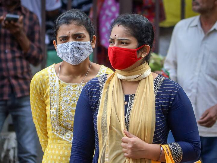 The Karnataka government has issued an advisory for people, especially the elderly and those with comorbidities, to wear masks in the wake of a spike in cases in neighbouring Kerala. (Source: PTI)