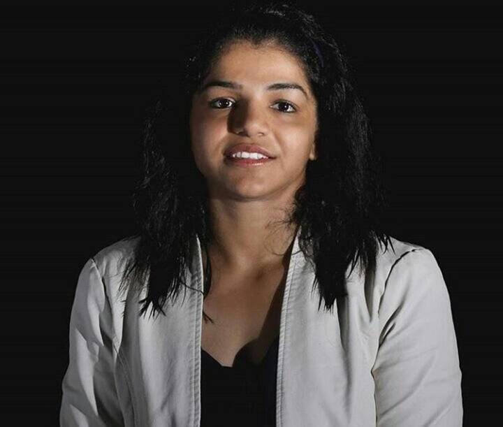 பிரிஜ் பூசனை கைது செய்ய பல்வேறு போராட்டங்களை முன்னெடுத்த இந்திய மல்யுத்த வீரர்கள் நீதிகிடைக்காமல் ஏமாற்றப்பட்டதாக சாக்க்ஷி மாலிக் தெரிவித்திருந்தார்.
