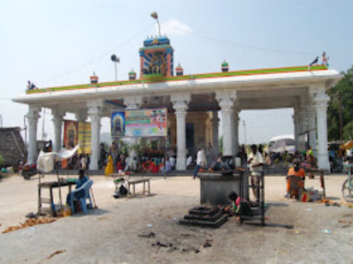 Sani Peyarchi Parigaram 2023: ஏரிகுப்ப யந்திர சனீஸ்வரருக்கு  சிறப்பு வழிபாடு - குவிந்த பக்தர்கள்