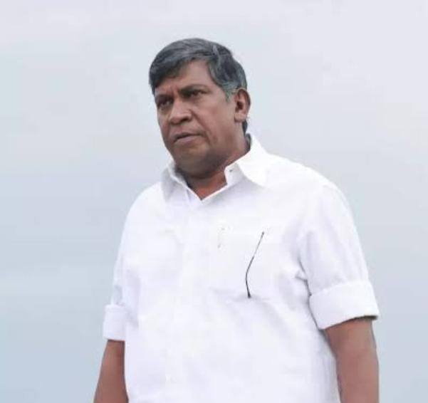 இதனை தொடர்ந்து விவாதங்களில் இயக்குநர் மாரி செல்வராஜை விமர்சித்தது வரும் நபர்களுக்கு நடிகர் வடிவேலு கண்டனங்களை தெரிவித்து இயக்குநர் மாரி செல்வராஜுக்கு ஆதரவாக பேசியுள்ளார்.