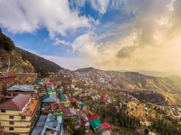 Shimla Gears Up For Year-End Festivities Amidst Rising Tourist Numbers