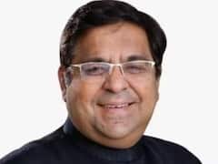 Delhi बीजेपी नेता का सीएम पर हमला, कहा- 'अरविंद केजरीवाल के लिए कानून से ऊपर विपश्यना है'