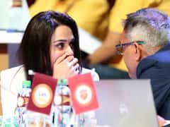 இரண்டு வீரர்களின் ஒரே பெயர்.. ஒரே அடிப்படை விலை.. தவறான வீரரை ஏலத்தில் எடுத்த பஞ்சாப் கிங்ஸ்!
