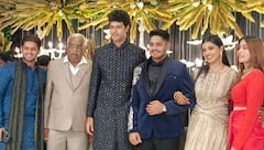 तुषार देशपांडेनं कॉलेज क्रशसोबत केले लग्न, पाहा फोटो