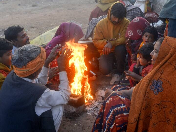 Haryana Punjab Weather Update Today 21 December temperature dropped Mahendragarh colder than Shimla Hisar Patiala Moga Haryana-Punjab Weather Today: हरियाणा-पंजाब में ठंड का कहर, महेंद्रगढ़ रहा शिमला से ज्यादा ठंडा, बारिश का भी अनुमान