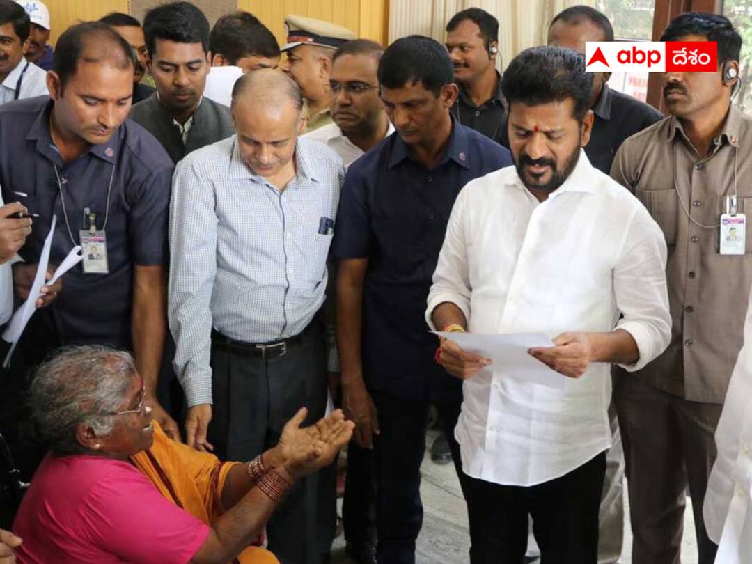 Revanth Reddy is gaining a good name among the people by implementing two aspects that KCR neglected Abpp Telangana CM Revanth Reddy : ఆ 2 కారణాలతో పెరిగిన రేవంత్ ఇమేజ్ - కేసీఆర్‌ మిస్సయిన కనెక్షన్లను కొత్త సీఎం అందుకున్నారా ?