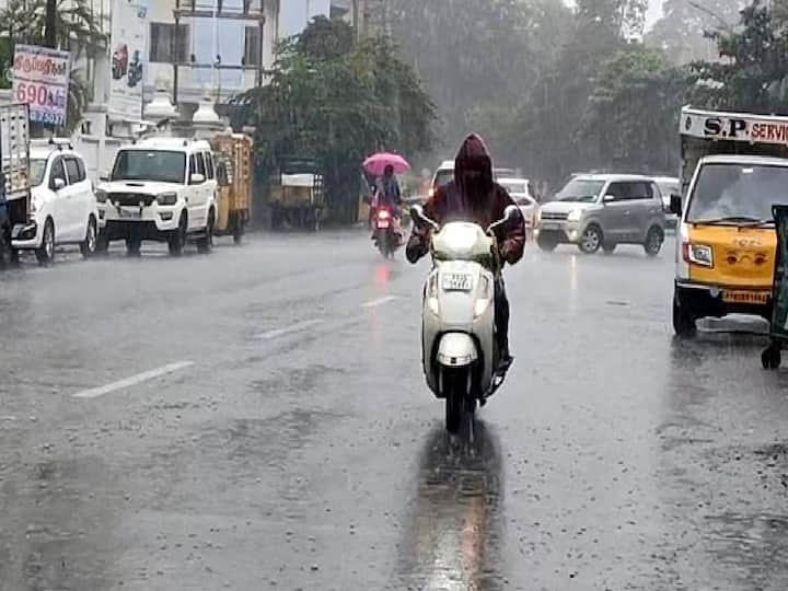 Meteorological department has said that light rain with thunder and lightning is likely to occur in 7 districts in Tamil Nadu in the next 3 hours. TN Rain Alert: மதியம் 1 மணிவரை 7 மாவட்டங்களில் லேசான மழைக்கு வாய்ப்பு.. எந்தெந்த பகுதிகளில்?