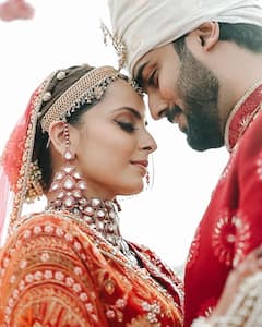 Shrenu Parikh Wedding Photos: ‘इश्कबाज’ फेम श्रेनु पारिख ने लाल जोड़ा पहन अक्षय म्हात्रे संग लिए सात फेरे, सामने आईं शादी की पहली तस्वीरें