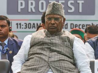 मल्लिकार्जुन खरगे ने उपराष्ट्रपति जगदीप धनखड़ को लिखा पत्र, कहा- 'दर्दनाक, पीड़ादायक, निराशाजनक और हताश...'