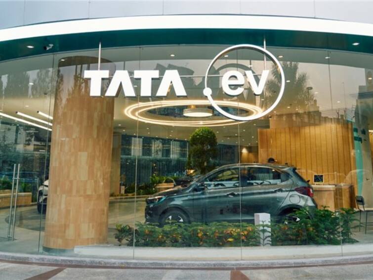 Tata Motors Launches Indias First EV Only Showroom Gurugram Know More Details Tata EV Showroom: టాటా EVల కోసం సరికొత్త షోరూమ్, గురుగ్రామ్‌లోని రెండు అవుట్‌లెట్ల ప్రారంభం