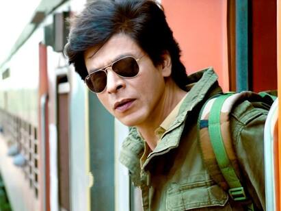 Shah Rukh Khan dunki movie opening box office collection Dunki Box Office: பாக்ஸ் ஆஃபிஸை பாதிக்குமா விமர்சனங்கள்? ஷாருக் கான் நடித்த டங்கி படத்தின் முதல் நாள் வசூல் இதுதான்!