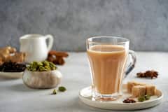 Tea or Chai : चहाप्रेमींनो, हे वाचा! 'चाय' हे चिनी नाव, मग याचं खरं नाव काय माहितीय?