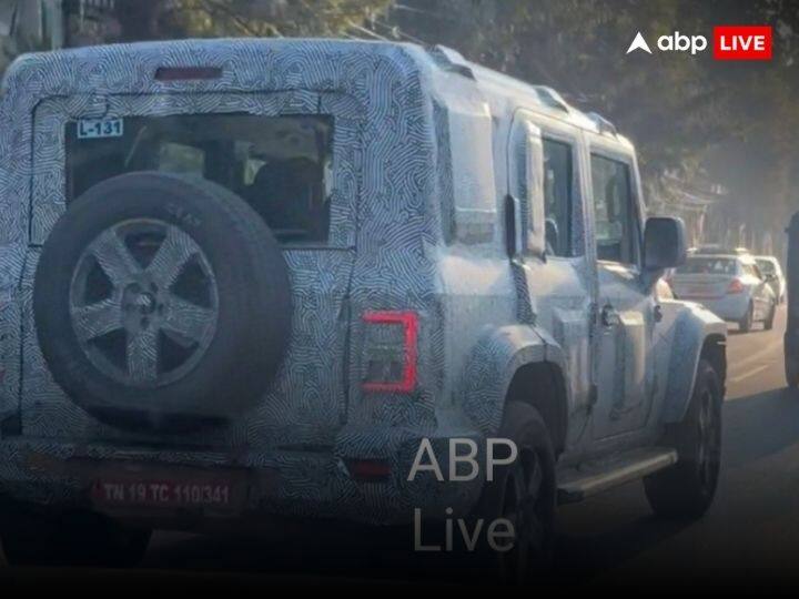 Mahindra Thar 5-Door is spotted during the testing with new interior Mahindra Thar 5-Door: टेस्टिंग के दौरान स्पॉट हुई महिंद्रा 5-डोर थार, मिलेगा एक बिल्कुल नया इंटीरियर 