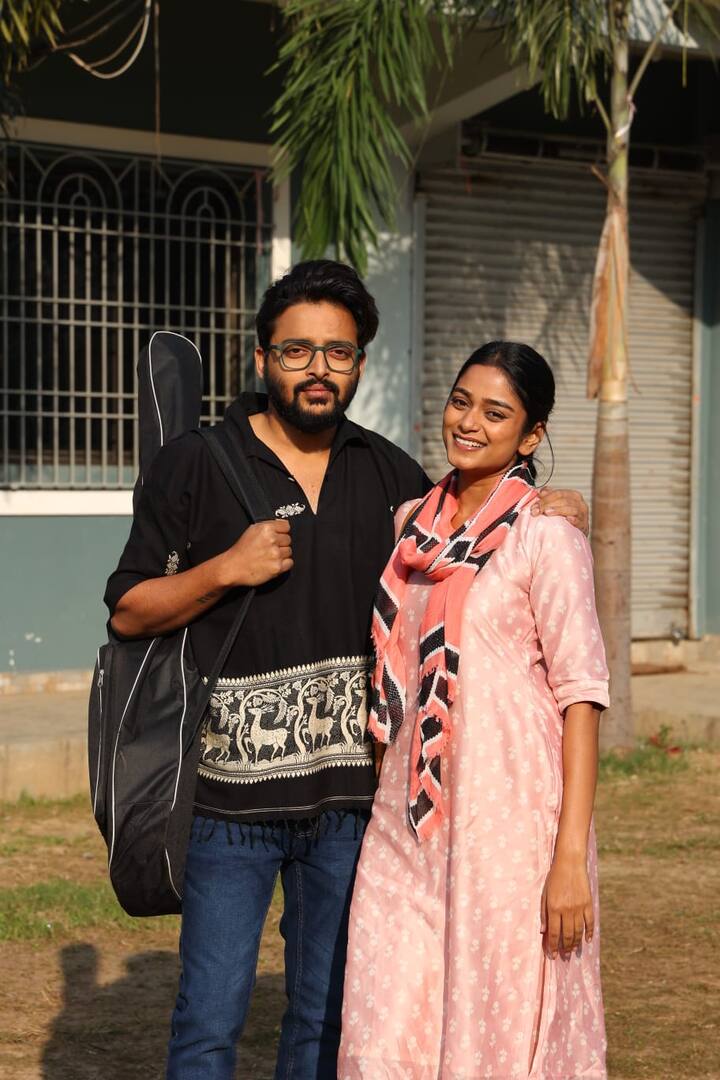 এবার বড়পর্দায় জুটি বাঁধতে চলেছেন সৌরভ দাস (Saurav Das) ও শ্রীতমা দে (Sritama Dey)। এদিন ঘোষণা করা হল 'নানা হে' (Nana hey) ছবির নাম।