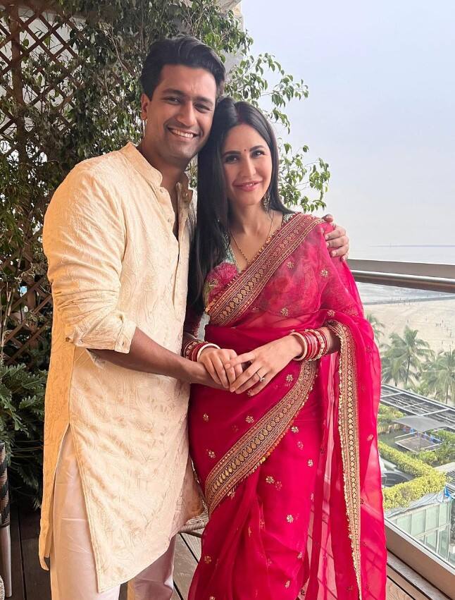 कपल के इस घर में सबसे बढ़िया जो जगह है वो है उनकी बेलकनी. इस बेलकनी से विक्की-कैटरीना बीच का खूबसूरत नजारा देखते हैं.