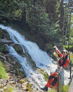 Srinidhi Shetty Photos: స్విట్జర్లాండ్‌లో ఫుల్ జోష్ లో శ్రీనిధి