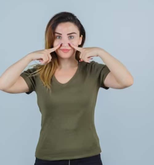 ਸਾਹ ਦੀ ਬਦਬੂ ਦੀ ਬਿਮਾਰੀ ਨੂੰ ਹੈਲੀਟੋਸਿਸ (Halitosis) ਕਿਹਾ ਜਾਂਦਾ ਹੈ।