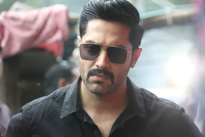 ছবি সম্পর্কে পরিচালক বলেছিলেন, 'আমার আগামী ছবির বেশিরভাগই মূলত দুর্গাপুরে শ্যুটিং হবে। একটি সিরিয়াল কিলিংয়ের ঘটনাকে কেন্দ্র করে গল্প।'