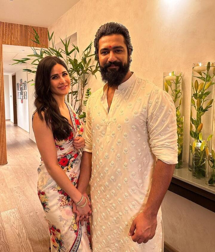 कैटरीना कैफ और विक्की कौशल मुंबई के जुहू में लोकेटिड राज महल बिल्डिंग में रहते हैं.